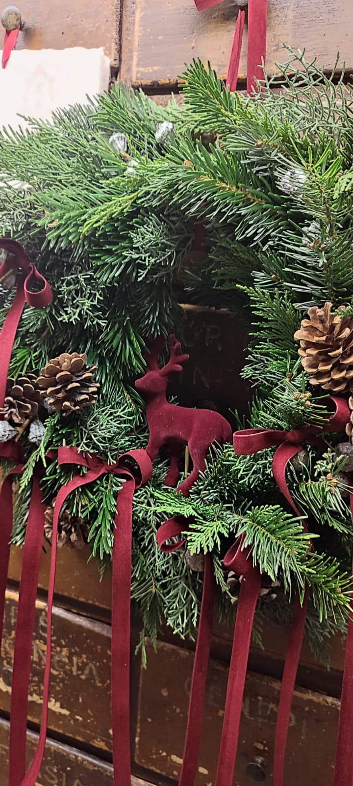 Corona de Navidad "Deep Bordeaux" - Imagen 2